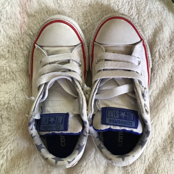 Preloved White Converse with Stars size 11 Girls - Picture 3 of 4